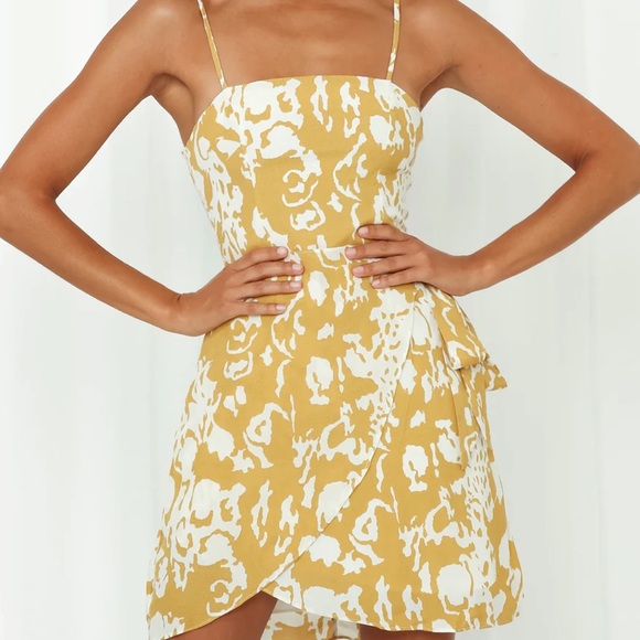 Hello Molly Dress - Picture 5 of 5